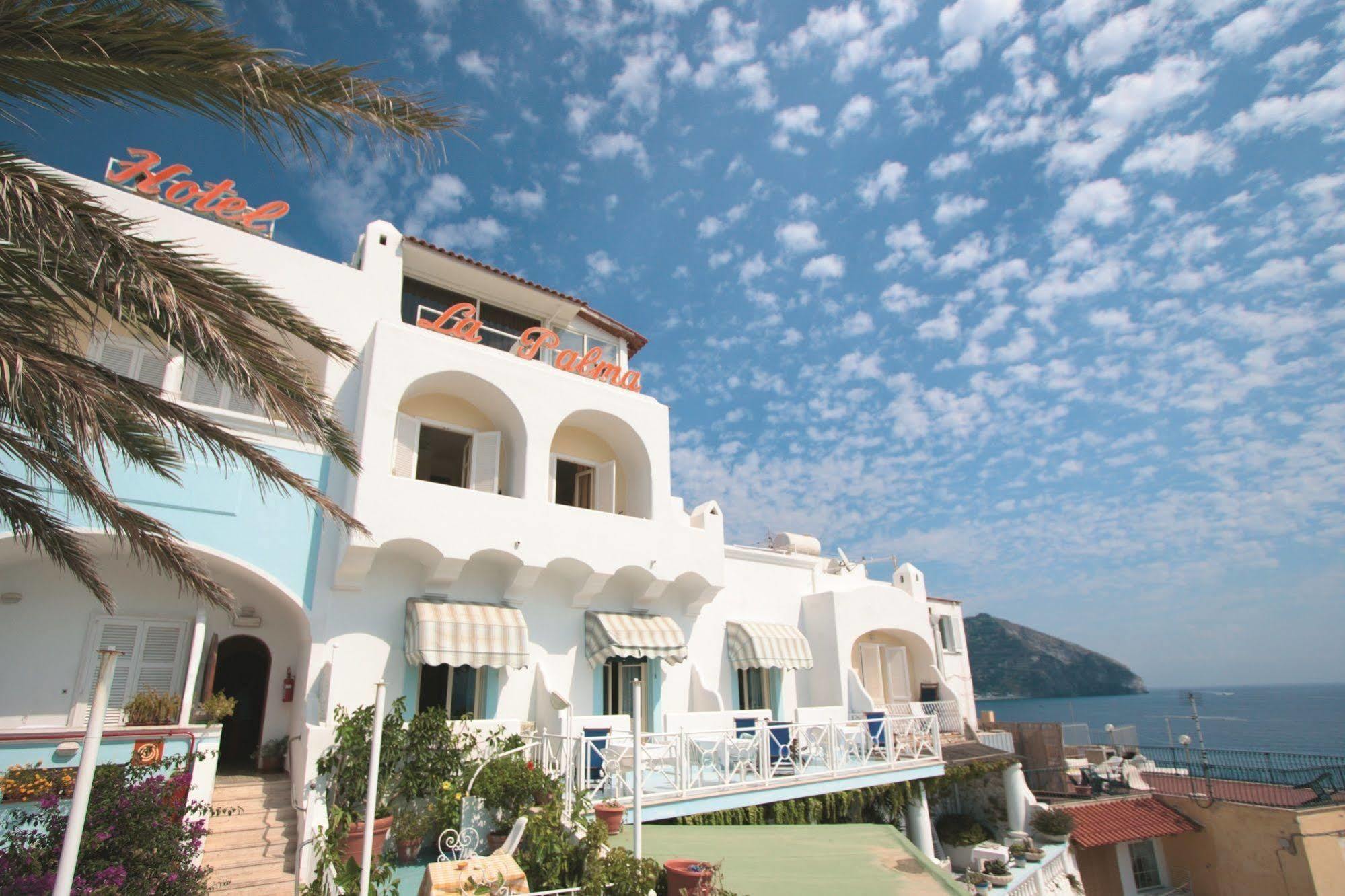 Hotel La Palma Sant'Angelo  エクステリア 写真