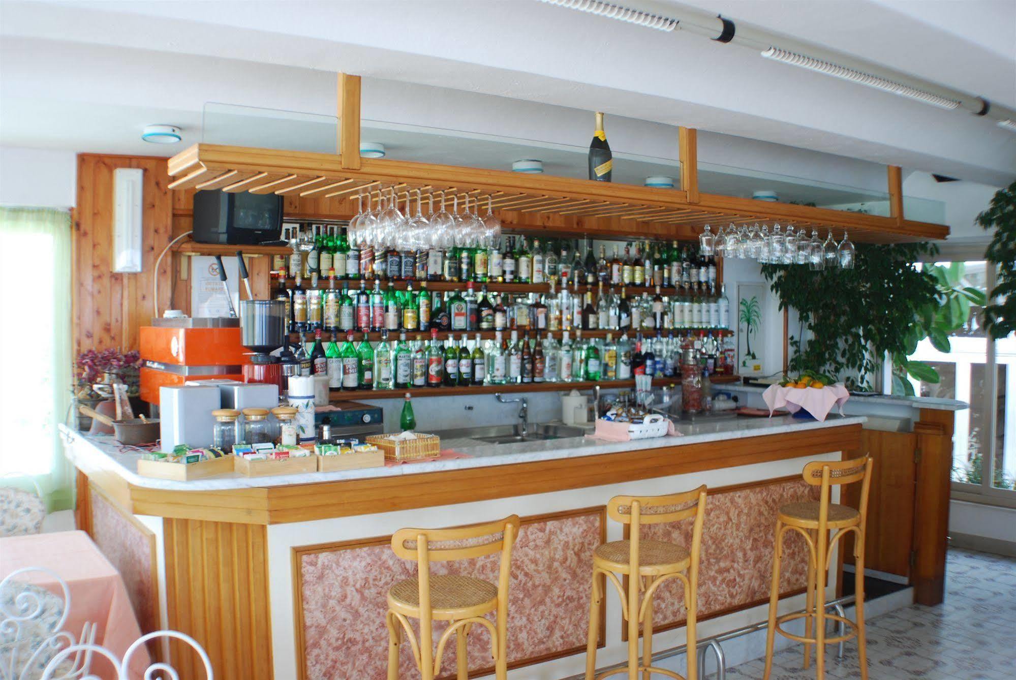 Hotel La Palma Sant'Angelo  エクステリア 写真